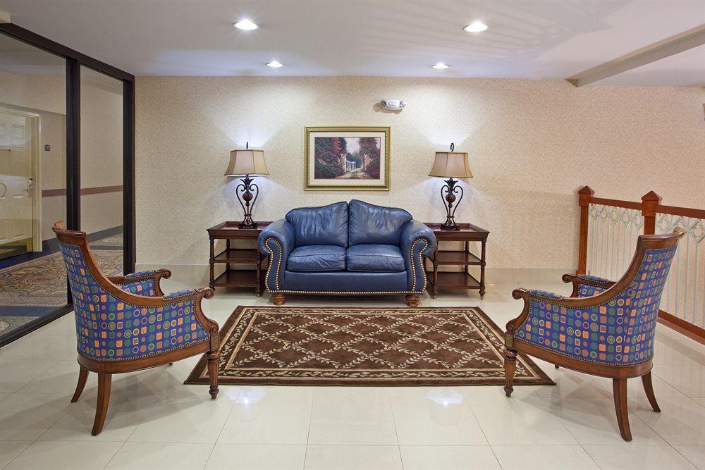 Savannah Gateway Hotel & Suites Τζώρτζταουν Εξωτερικό φωτογραφία
